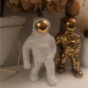 Astronaut vases x2